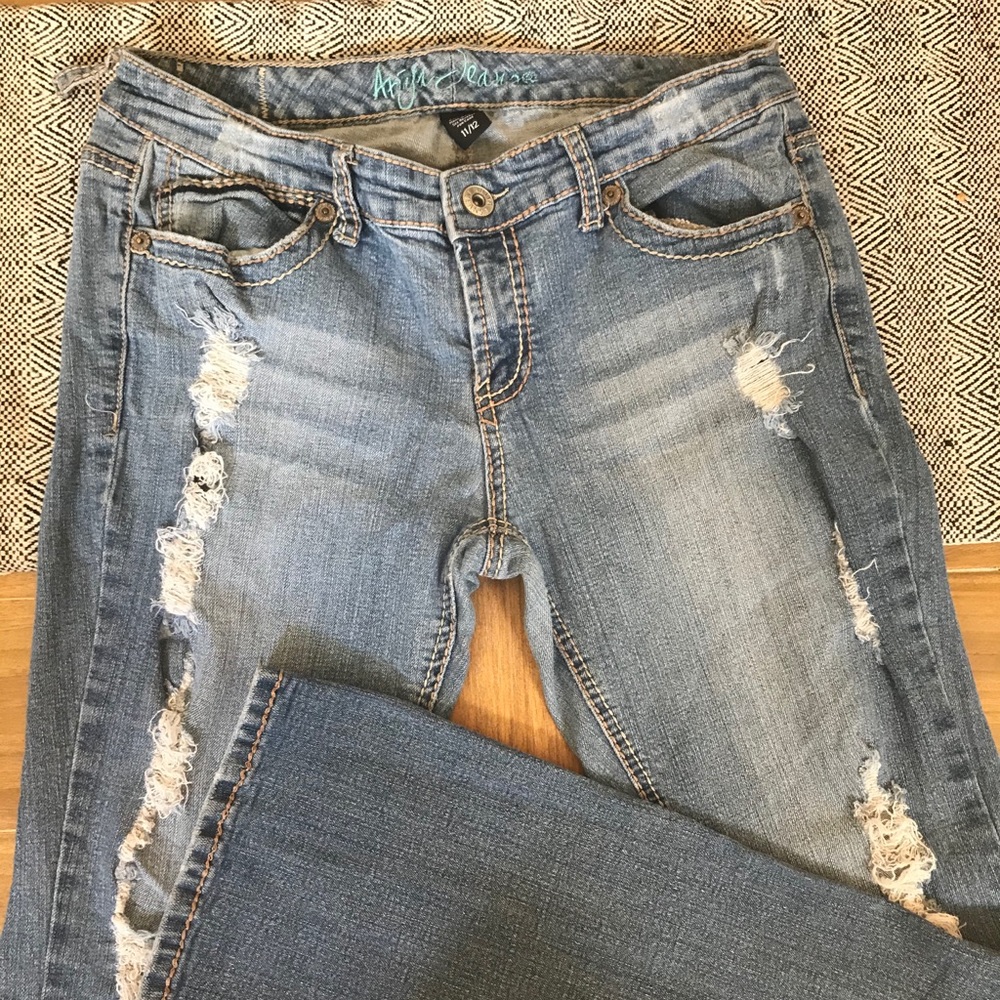 3/$30 Ariya Jeans size 11/12